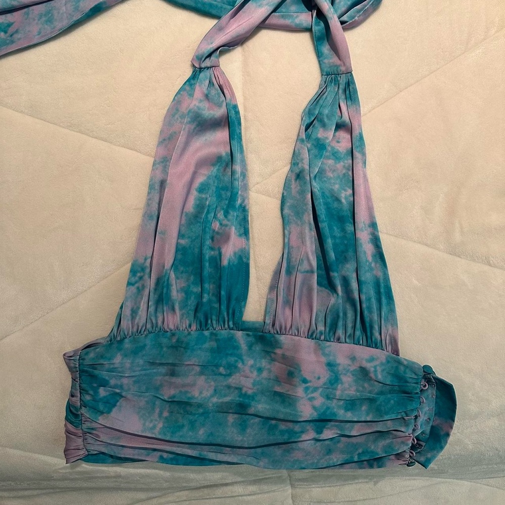 LOVERS + FRIENDS BLUE AND PURPLE HALTER TOP SIZE XS
